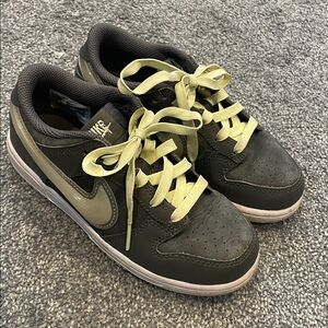 Nike Grey & Glow Athletic Shoes